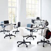 Chaise de bureau contemporaine / à roulettes...