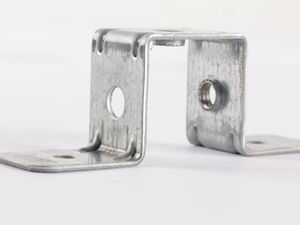 système de fixation en métal