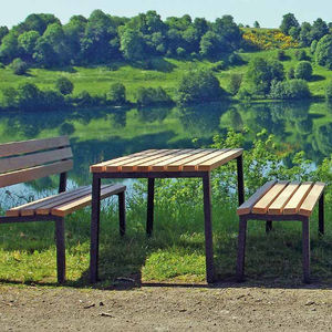 table de pique-nique contemporaine