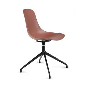chaise design scandinave 1