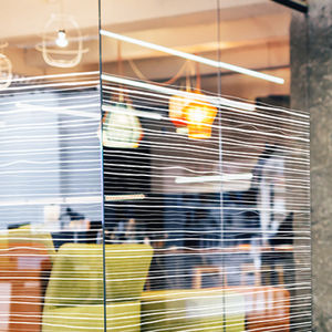 film décoratif pour applications sur verre