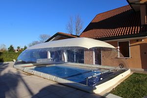 structure gonflable pour piscine publique