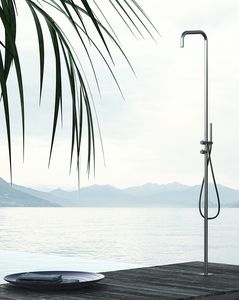 colonne de douche d'extérieur 1