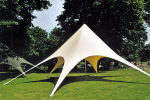 structure tendue auvent