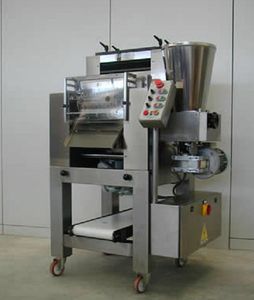 machine à pâtes professionnelle