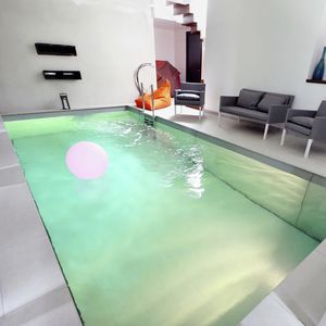 fond mobile pour piscine