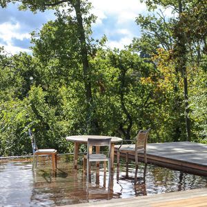 fond mobile pour piscine en bois