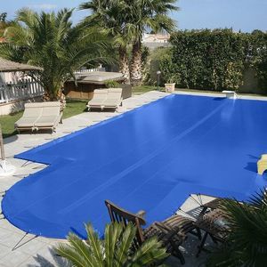 couverture de piscine en mousse