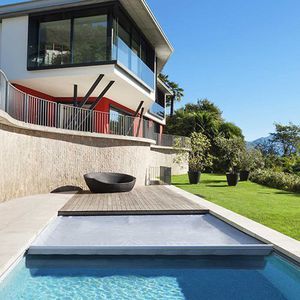 couverture de piscine automatique 1