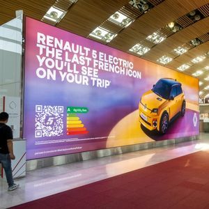 panneau publicitaire à fixation au plafond