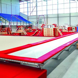 trampoline de gymnastique