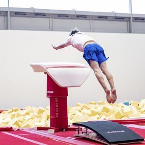 tremplin de gymnastique