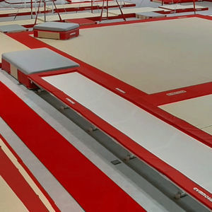 trampoline de gymnastique