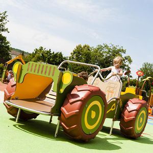 véhicule pour aire de jeux