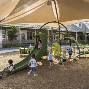 structure de jeu pour aire de jeux
