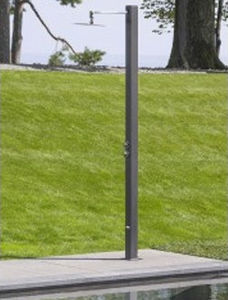douche de jardin en acier galvanisé