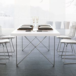 table contemporaine