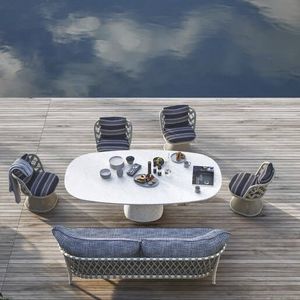 table contemporaine
