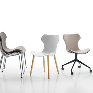 chaise contemporaine