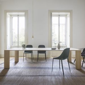 table contemporaine