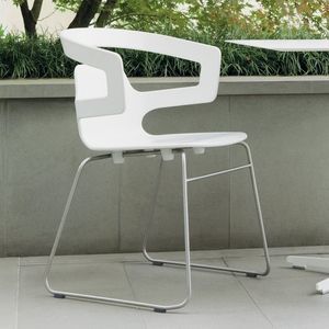 chaise de jardin contemporaine