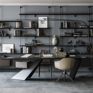bureau sur pied