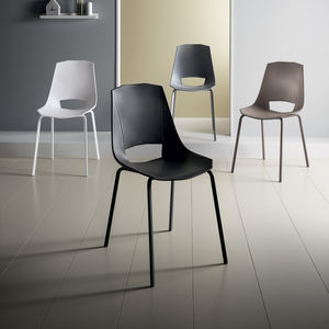 chaise contemporaine 1