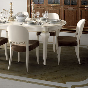 chaise de salle à manger classique 1