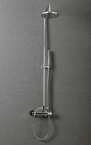 colonne de douche en acier