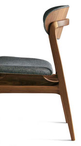 chaise contemporaine 1
