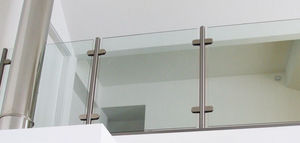 garde-corps en inox / à panneaux en verre / d'extérieur / pour balcon