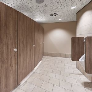 cabine sanitaire en HPL 1