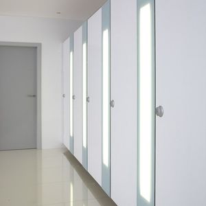cabine sanitaire en HPL 1