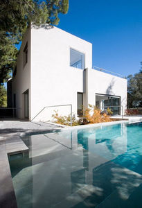 maison type / contemporaine / en béton / à 2 étages