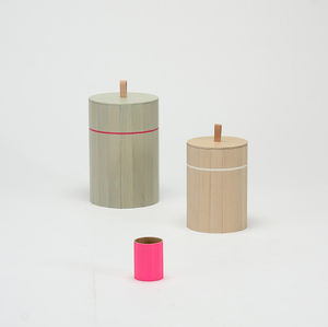 corbeille à papier en bois