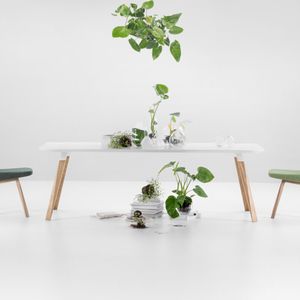 table contemporaine