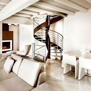 escalier en colimaçon / structure en métal / marche en pierre / sans contremarche