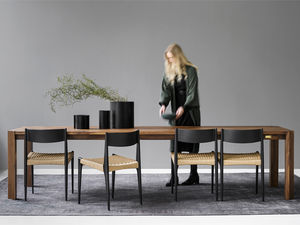 table contemporaine