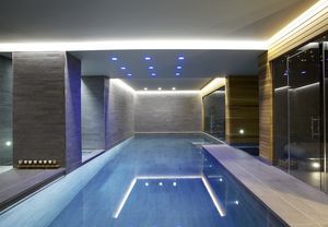 piscine d'intérieur 1