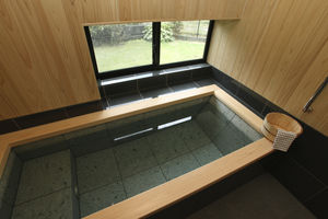 baignoire en cyprès