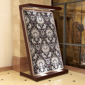 présentoir à tapis en métal