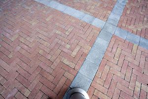 pavé en béton / carrossable / pour piétons / vieilli