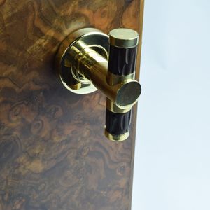 poignée de tirage de porte