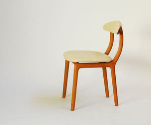 chaise contemporaine 1