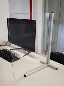 séparateur de bureau sur bureau