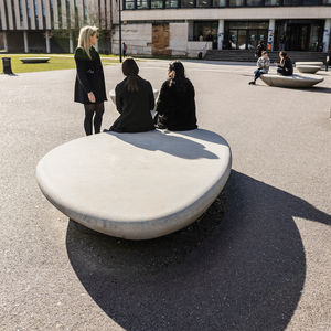 banc public contemporain 1