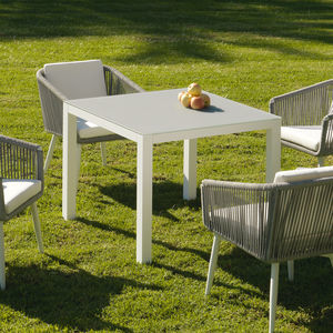 table à manger contemporaine 1