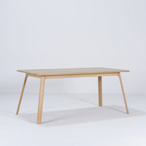 table contemporaine 1