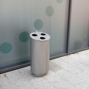 poubelle publique / en acier galvanisé / en inox / en acier COR-TEN®