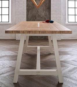 table contemporaine